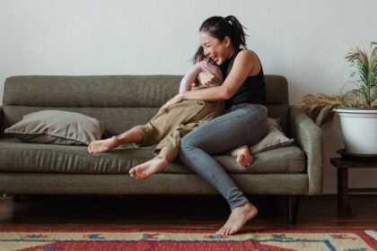 la-canasta-de-crianza-salto-3,5%-en-abril:-cuanto-se-necesita-para-mantener-un-hijo?