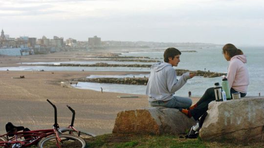 clima-en-mar-del-plata:-nubes-y-rafagas-del-sudoeste-marcaran-la-jornada-costera