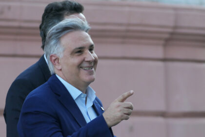 el-gobernador-de-cordoba-cruzo-a-milei-por-la-quita-de-subsidios-al-gas:-“sera-un-golpe-durisimo-al-bolsillo,-es-una-locura”