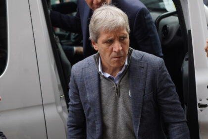 luego-de-que-el-bcra-descarte-un-rescate-a-morosos,-caputo-dijo-que-hablo-con-los-bancos:-“esto-no-funciona-asi”