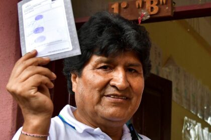sexo-con-una-menor,-una-presunta-hija-y-trata:-que-hay-detras-del-pedido-de-captura-de-evo-morales-que-desato-una-crisis-en-bolivia