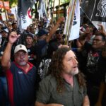 por-un-embargo-judicial,-los-trabajadores-de-fate-empezaron-a-cobrar-los-sueldos-adeudados