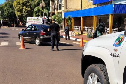 una-adolescente-fue-embestida-por-un-automovil-en-jardin-america