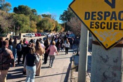 marcharon-en-carlos-paz-a-un-ano-de-las-denuncias-por-presuntos-abusos-en-un-jardin-de-infantes
