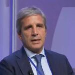 luis-caputo-recibio-a-las-autoridades-de-la-uia,-que-solicitaron-suspender-las-ejecuciones-fiscales-y-reducir-las-contribuciones-patronales