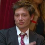 en-“qr!”-advirtieron-sobre-los-vinculos-entre-empresarios-y-el-gobierno:-“ser-amigo-de-santiago-caputo-pesa-en-la-mesa-de-negocios”
