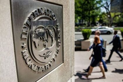 el-fmi-ubica-a-la-argentina-entre-los-beneficiados-por-la-guerra-en-medio-oriente,-pero-lanzo-una-advertencia