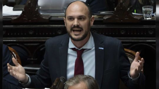 cruce-en-diputados:-un-legislador-de-uxp-llamo-“borderline”-a-milei-y-desato-una-fuerte-pelea-con-libertarios