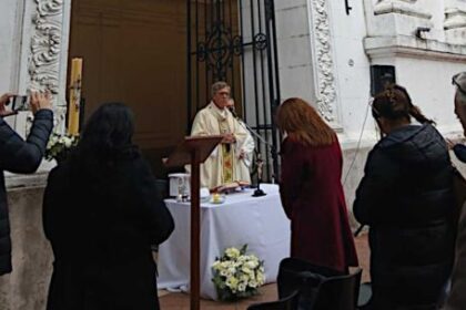 el-arzobispo-jorge-garcia-cuerva-denuncio-que-las-obras-de-la-ciudad-danaron-la-historica-iglesia-de-santa-catalina