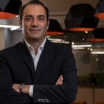 stellantis-invierte-60.000-millones-de-euros-a-nivel-mundial-y-lanza-60-nuevos-vehiculos,-incluida-una-“ofensiva-de-pick-ups”-en-argentina-y-brasil