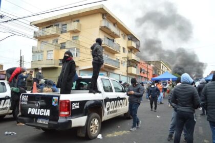 ratificaron-las-desvinculaciones-de-ex-policias-que-reclaman-su-reincorporacion