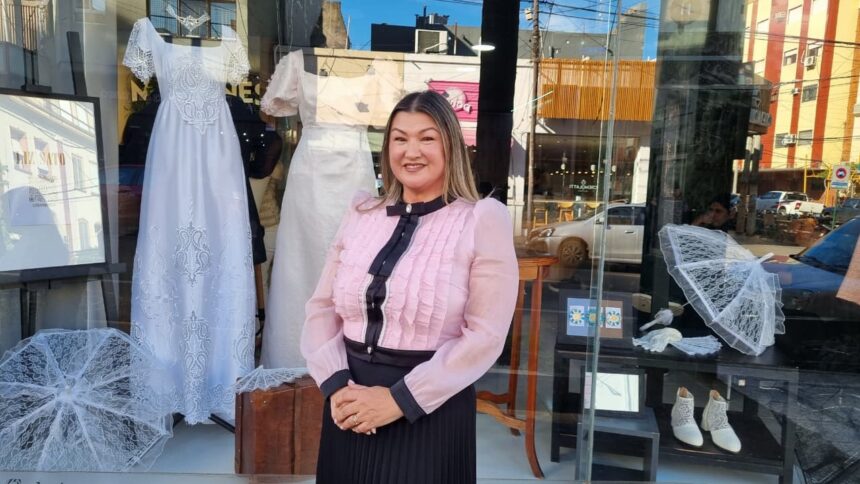 encuentro-de-la-temporada:-con-moda,-historia-y-creatividad-misionera-presentaron-una-experiencia-inmersiva-inspirada-en-la-estetica-de-epoca-en-posadas