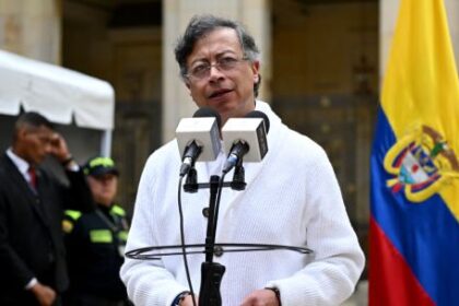 elecciones-en-colombia:-una-encuesta-muestra-paridad-entre-el-sucesor-de-petro-y-el-“milei-colombiano”