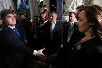 javier-milei-y-sus-medidas,-en-vivo:-el-presidente-ira-con-el-gabinete-al-tedeum-del-25-de-mayo-en-la-catedral,-pero-aun-no-se-sabe-que-hara-villarruel