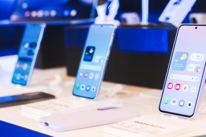 celulares-de-gama-media-con-funciones-premium:-como-son-y-cuanto-cuestan-los-nuevos-samsung-galaxy-a57-y-a37