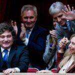 pelea-en-x,-audios-y-gestion-paralizada:-las-facciones-libertarias-interpretan-senales-de-apoyo-de-milei,-que-el-lunes-recibe-a-todos