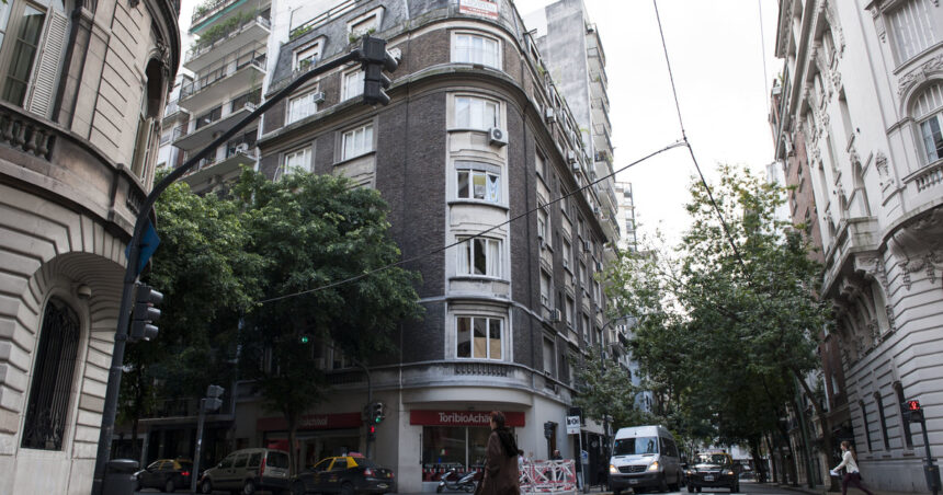 el-departamento-de-cristina-kirchner-en-recoleta,-estacion-clave-en-la-ruta-de-las-coimas
