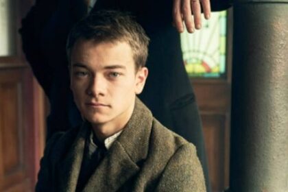 primer-vistazo-a-la-secuela-de-peaky-blinders:-charlie-heaton-se-convierte-en-el-hijo-de-tommy-shelby