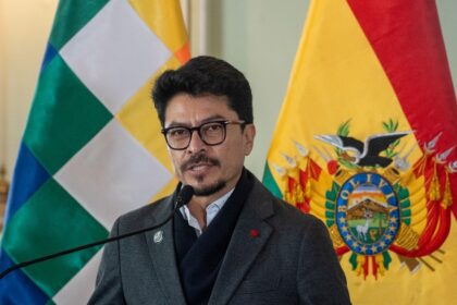 “los-que-estan-intentando-que-escale-el-conflicto-son-quienes-quieren-romper-el-orden-democratico”,-dijo-el-canciller-de-bolivia-sobre-la-crisis-en-la-paz