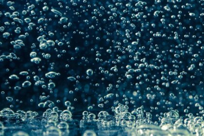 descubren-tecnica-con-microburbujas-que-convertir-agua-residual-en-fertilizante-para-cultivos-hidroponicos