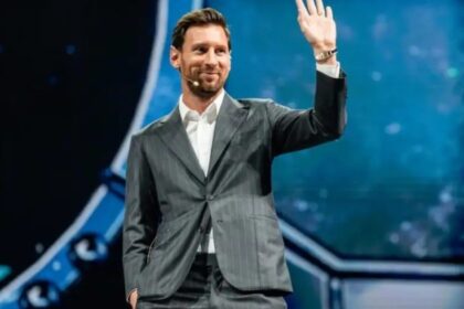 lionel-messi-ya-integra-el-selecto-club-de-los-milmillonarios:-cuanto-dinero-tiene-y-por-que-sigue-lejos-de-los-mas-ricos-del-mundo