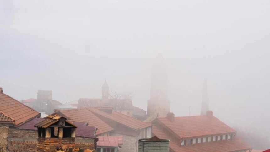 el-poder-de-la-niebla:-hallan-bacterias-que-eliminan-contaminantes-del-aire-200-veces-mas-rapido-que-en-las-nubes