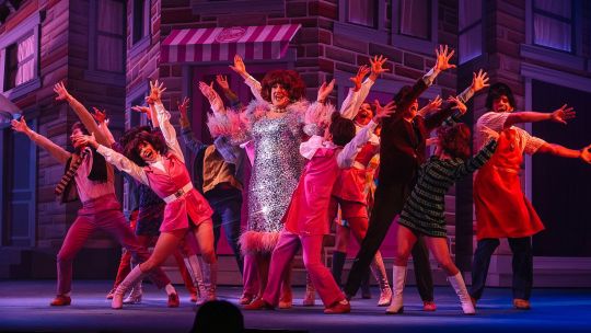 volvio-hairspray-a-buenos-aires-y-es-una-fiesta-para-los-amantes-del-musical