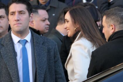 sin-tregua-en-la-interna-del-gobierno:-karina-milei-dejo-a-villarruel-afuera-de-la-comitiva-oficial-para-el-tedeum-por-el-25-de-mayo