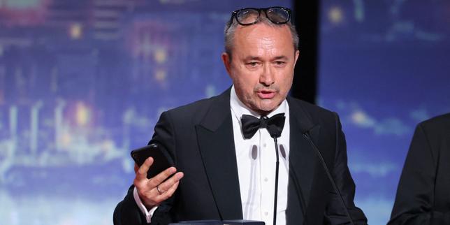 en-directo,-guerra-en-ucrania:-el-realizador-ruso-andrei-zviaguintsev,-primer-ministro-en-cannes,-llamado-vladimir-poutine-a-mettre-fin-au-carnage