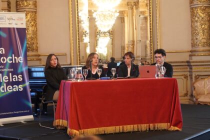 noche-de-las-ideas:-especialistas-alertaron-sobre-el-costo-ecologico-detras-de-la-ia