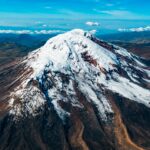 no-es-el-everest:-un-volcan-de-sudamerica-es-el-punto-mas-cercano-al-espacio,-con-su-cumbre-a-casi-6.500-km-del-centro-de-la-tierra