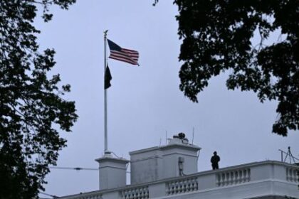 videos:-asi-se-vivio-el-tiroteo-desde-adentro-de-la-casa-blanca