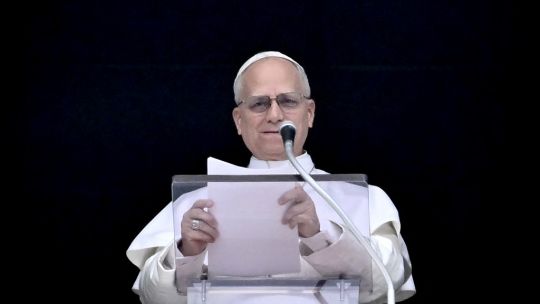 el-papa-leon-xiv-llamo-a-construir-una-iglesia-“con-las-puertas-abiertas”-durante-la-celebracion-de-pentecostes