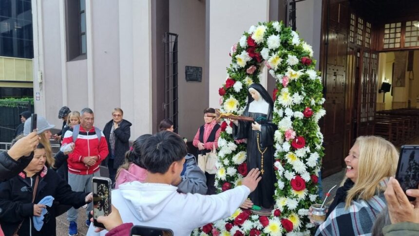 con-procesion-y-misa-central,-finalizaron-las-fiestas-patronales-de-santa-rita-en-posadas