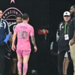 messi-salio-con-aparentes-molestias-durante-el-partido-del-inter-de-miami-y-encendio-las-alarmas-a-17-dias-del-mundial