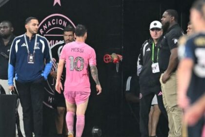 messi-salio-con-aparentes-molestias-durante-el-partido-del-inter-de-miami-y-encendio-las-alarmas-a-17-dias-del-mundial