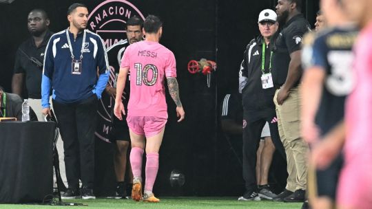 ‘tired’-lionel-messi-exits-mls-game-in-injury-scare-ahead-of-world-cup