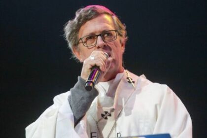 tedeum:-ante-milei-y-su-gabinete,-garcia-cuerva-denuncio-a-“quienes-hacen-terrorismo-en-las-redes-sociales”