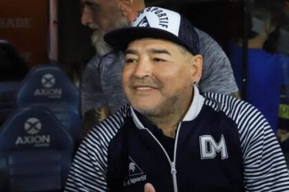 juicio-por-la-muerte-de-diego-maradona:-declaran-el-exdirector-de-la-clinica-olivos-y-el-neurocirujano-que-lo-opero