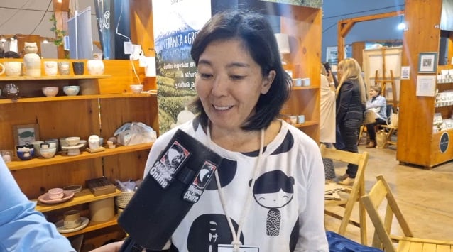 “vinimos-desde-cordoba-para-conectarnos-con-la-tierra-donde-se-produce-el-te”,-expreso-una-ceramista-en-la-expo-te