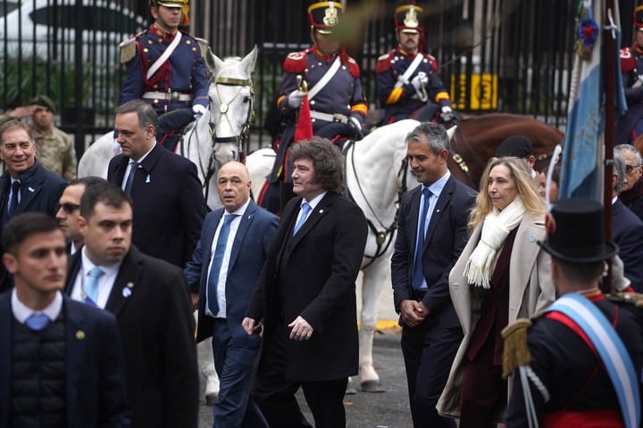 frente-a-milei,-la-iglesia-advirtio-por-un-“desmembramiento-social”-y-pidio-dialogo-a-la-dirigencia-durante-el-tedeum-del-25-de-mayo