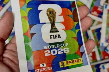 compro-una-caja-de-figuritas-del-mundial-y-descubrio-una-insolita-estafa:-estaba-llena-de-te-de-anis
