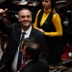grieta-entre-opositores-duros-y-aliados-al-gobierno:-se-desinfla-la-ofensiva-contra-adorni-en-el-congreso