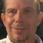“lo-puedo-llevar-esclavo”:-quien-es-y-los-mensajes-que-le-encontraron-al-arquitecto-argentino-que-discrimino-a-un-nino-en-brasil