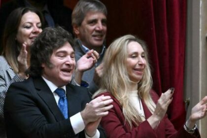 el-gobierno-envio-al-congreso-super-rigi,-ludopatia,-ley-de-lobby-y-la-derogacion-de-etiquetado-frontal
