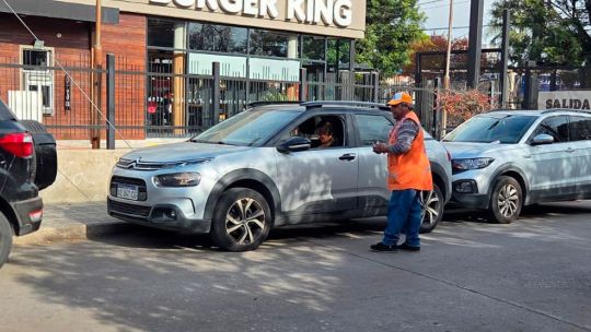 nuevo-estacionamiento-medido-en-cordoba:-quienes-pueden-dejar-de-pagar-y-como-pedir-la-exencion