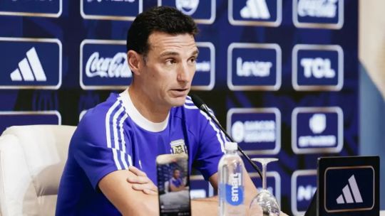 scaloni-eases-fears-over-messi-injury-ahead-of-world-cup