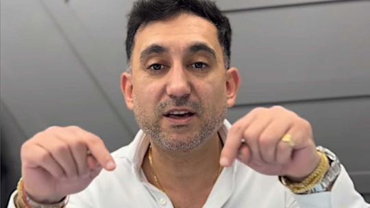 ariel-vallejo,-el-dueno-de-sur-finanzas,-nego-haberse-hecho-rico-durante-el-cepo-cambiario:-“sacaba-10-pesos-por-cada-dolar”