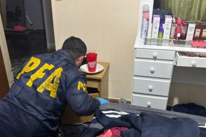 encontraron-medio-kilo-de-cocaina-en-la-casa-de-una-funcionaria-de-moron-que-huyo-antes-de-ser-detenida
