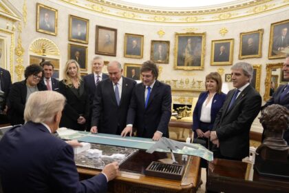 que-ven-en-washington-sobre-javier-milei:-las-claves-detras-de-la-caida-de-su-imagen-y-el-reto-que-enfrenta-el-gobierno
